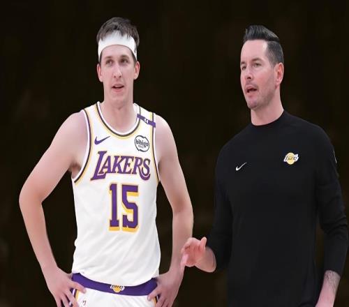 里夫斯回歸，湖人三核怎么樣