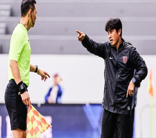 球員未經同意就轉會高層根據名單引援！徐正源批成都添欲加之罪