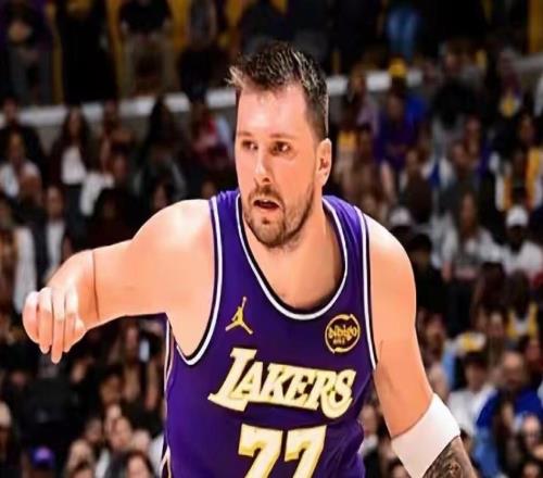 里夫斯35分2助NBA湖人119115逆轉76人恩比德35分7板7助