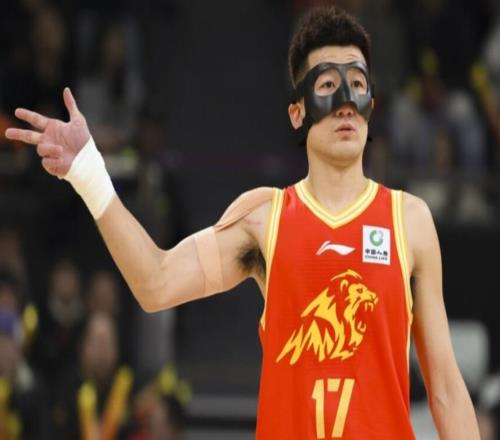 CBA杯：塔克48+6+11廣廈逆轉吉林進四強孫銘徽0分桑普森20+11