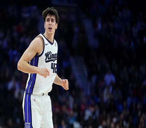 國王先發(fā)陣容中唯一表現(xiàn)正常的球員，他給快船制造了一定的威脅