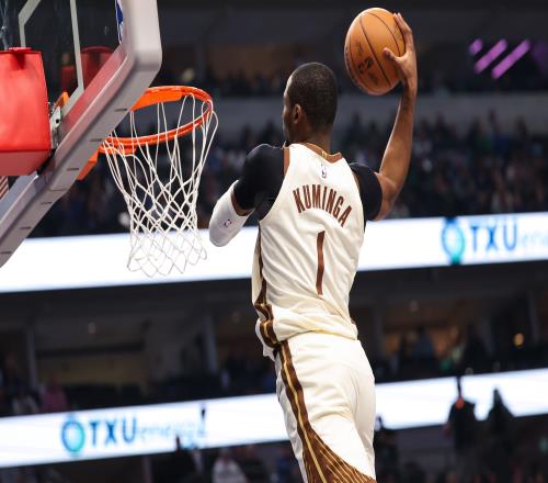 鄧利維對波津的健康狀況樂觀的同時遺忘了送走的球員也在場上跳舞_NBA直播