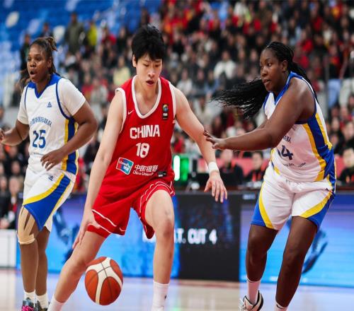 21分鐘轟15+7！中國女籃25歲1米92悍將崛起：變韓旭李月汝絕配