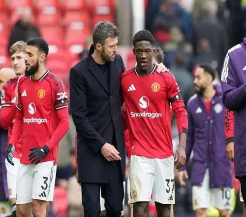 連續(xù)4場(chǎng)首發(fā)！曼聯(lián)小將徹底逆襲卡里克夸他潛力巨大