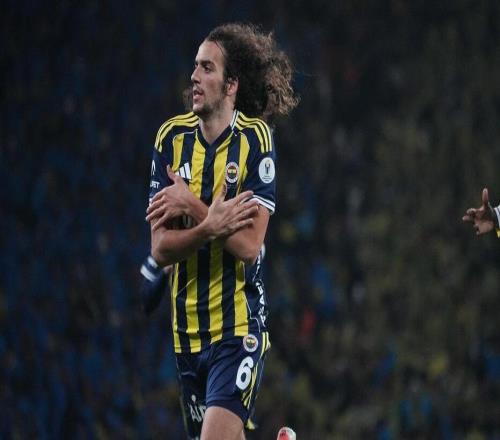 拉齊奧總監(jiān)：貢多齊就是個麻煩精，他離隊(duì)是他自己要求的