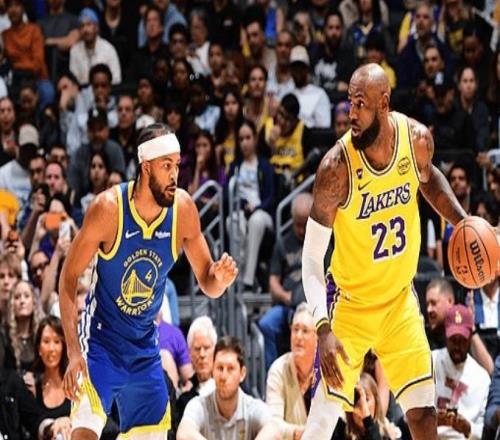 肯納德首秀驚艷！湖人逆襲勇士，詹姆斯20+10+7準四雙，庫里缺席