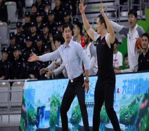 領先12分被逆轉！杯賽失利令張慶鵬無力回天，楊鳴上任倒計時