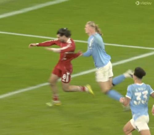 曼聯離歐冠又近一步，利物浦自殺式輸球輸人！卡里克安排加班備戰