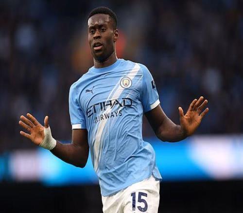 2項數據全場最高！曼城新援化身后防基石安菲爾德漫天噓聲成動力