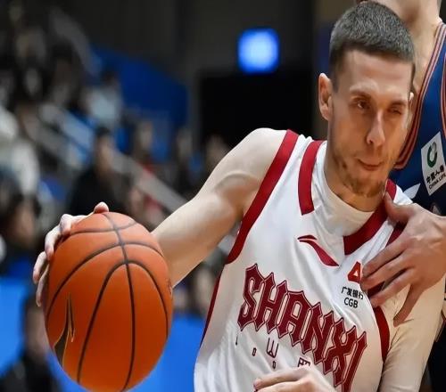 廣廈外援硬是把王博給打回來了！賽前踩場現身場地，要沖決賽