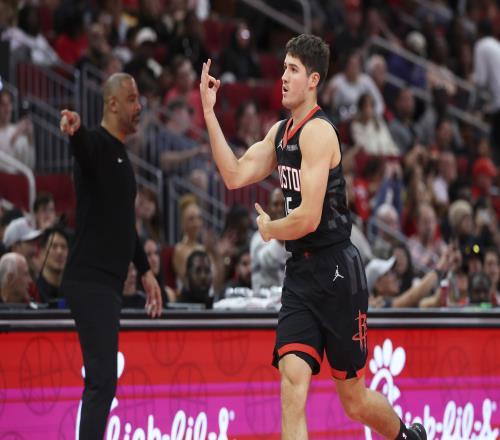 火箭交易截止日未見(jiàn)動(dòng)作謝潑德成為關(guān)鍵人物并需增加上場(chǎng)時(shí)間_NBA直播