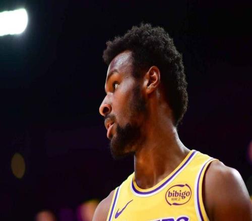 NBA交易截止日后，湖人對布朗尼詹姆斯進行陣容調整