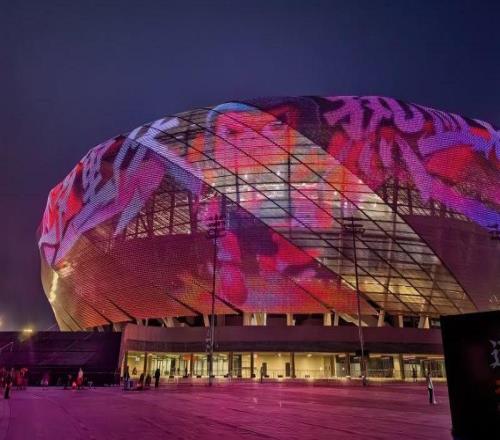 重慶銅梁龍中超新主場長啥樣更衣室內可熱身，南看臺可容納萬人球迷方陣