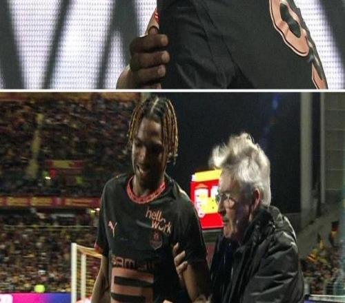 獨角獸新星雅凱手術治肩，利物浦補“墻”路重歸原點