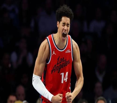 差的只是比賽經(jīng)驗(yàn)！快船內(nèi)線新秀還有不小的潛力可以挖掘