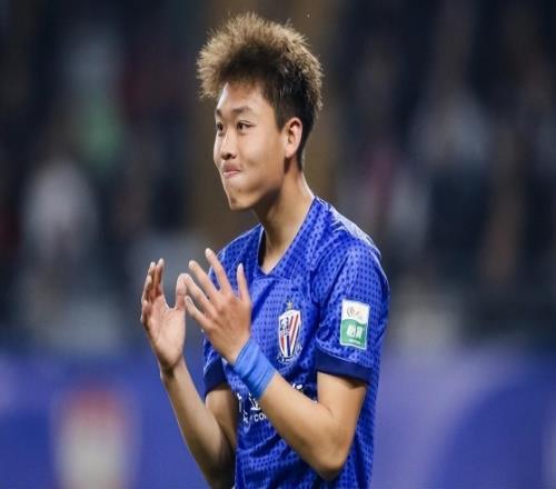 一場0：2驗出申花一大水貨，攻防表現全拉胯，新賽季恐遭斯帥棄用