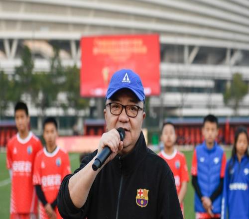 董路官宣！16歲國足天才，鄺兆鐳結束留洋，除夕加盟中超球隊