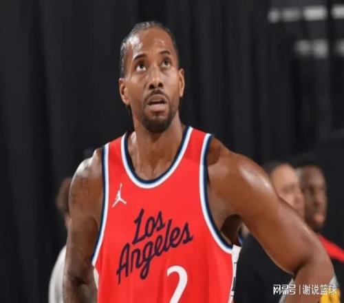 快船進(jìn)攻乏力倫納德獨(dú)木難支，9+7側(cè)翼首秀一般，兩先發(fā)功能重疊