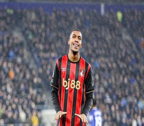 拉揚前三場英超均參與進球，此前U19球員僅馬夏爾、基恩做到