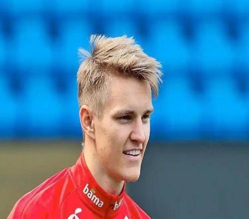 索爾巴肯建議厄德高放棄力量訓(xùn)練，哈蘭德的身體消耗程度過高