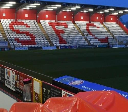 官方：巴恩斯利客戰斯蒂夫尼奇的比賽因場地積水推遲