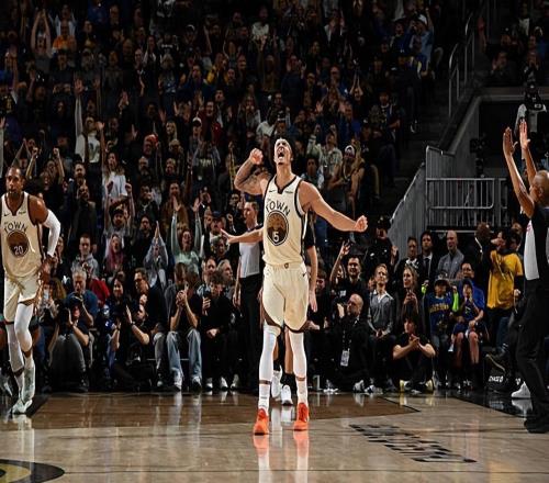 完成絕殺率領球隊完成逆襲！鋒線新星已經在勇士站穩了腳跟