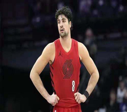 楊瀚森登場5分15秒拿到2分1板NBA開拓者135118大勝76人