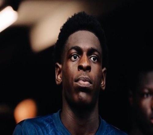 每體：巴黎青訓(xùn)后衛(wèi)恩蘭杜被經(jīng)紀(jì)人推薦給巴薩，拜仁對(duì)他有意