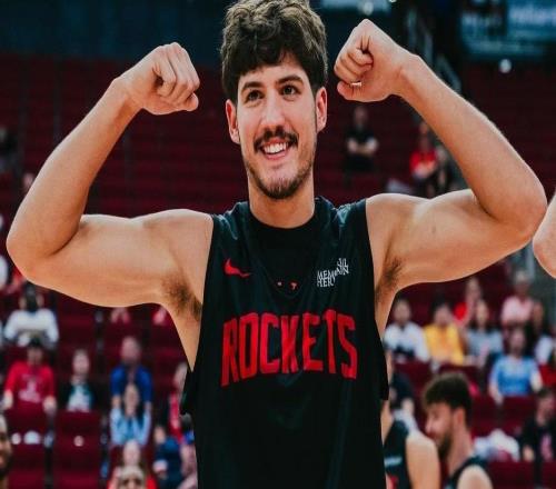 2場(chǎng)砍33+8+8！再中9記三分！休城21歲射手崛起，火箭輸球他沒輸