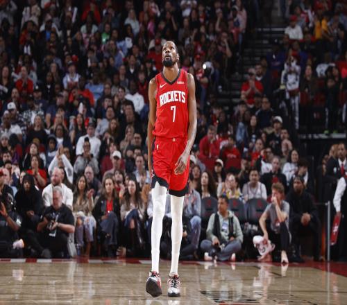 杜蘭特強(qiáng)調(diào)進(jìn)攻戰(zhàn)術(shù)應(yīng)簡化不應(yīng)總在時限迫近時才開始發(fā)力_NBA直播