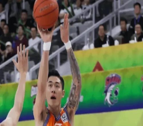 上海半場打花山西！劉錚+弗格主導，4內(nèi)線齊爆，山西鐵得一塌糊涂