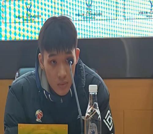 山東勝?gòu)V廈發(fā)布會(huì)！邱彪贊瓊斯首秀，謝智杰提不足，王博滿意發(fā)揮