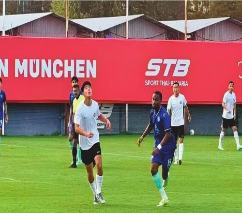 鐵人隊(duì)演練“高位逼搶+邊路突擊”體系