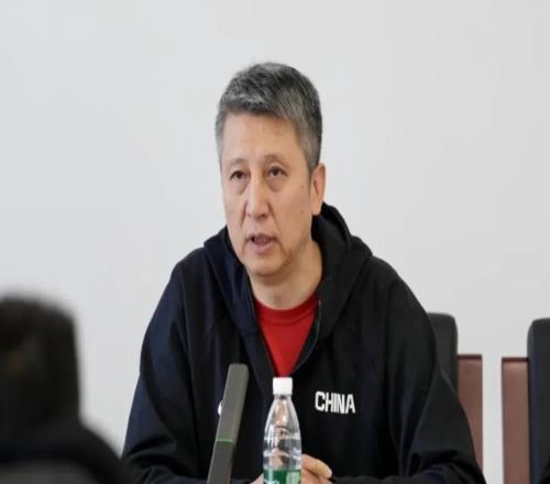 趙睿被禁賽！中國男籃開會，9名球員進行反思！