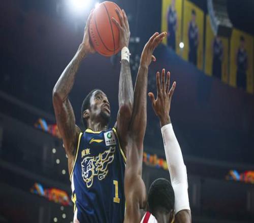 保持四外援不變！廣東男籃拒絕裁掉麥考爾，杜鋒能否押寶成功