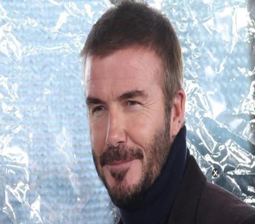 小貝：回看C羅的職業(yè)生涯堪稱(chēng)非凡，他真的太了不起了