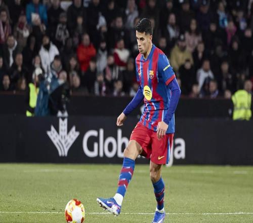 每體：坎塞洛清楚巴薩時(shí)光可能有限，急于證明自己影響了發(fā)揮