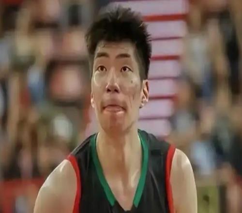 余嘉豪西乙狂砍27分12板！籃下單打無解，下賽季該進西甲了！