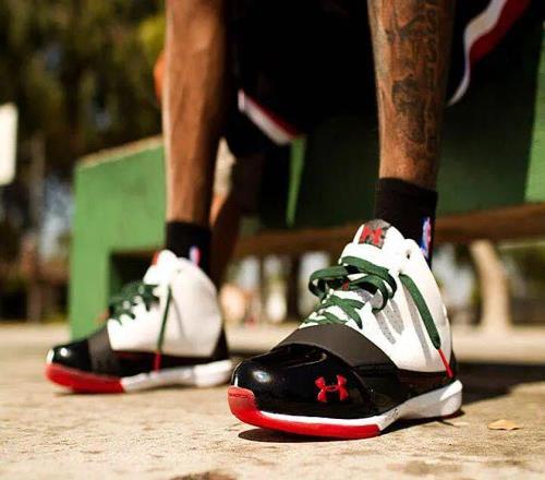 一年怒虧2個億，庫里和安德瑪的“孽緣”