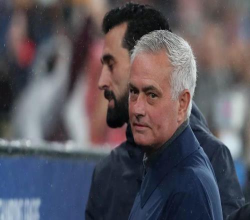 阿斯：穆帥賽季末離隊不用支付違約金他心里依然牽掛皇馬