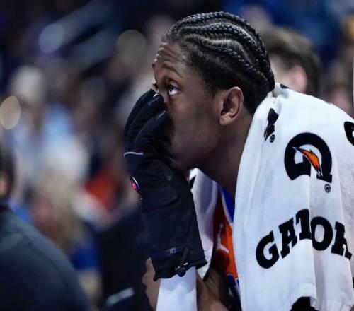 腿筋二次拉傷！杰威下滑，5年2.4億成負(fù)擔(dān)