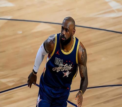 詹姆斯：背靠背第二場我狀態(tài)更好，不記得湖人上次訓(xùn)練什么時候了