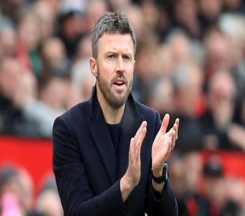 足壇一夜動(dòng)態(tài)：英超第3爆冷！巴薩買(mǎi)斷鋒霸達(dá)協(xié)議梅西或見(jiàn)特朗普