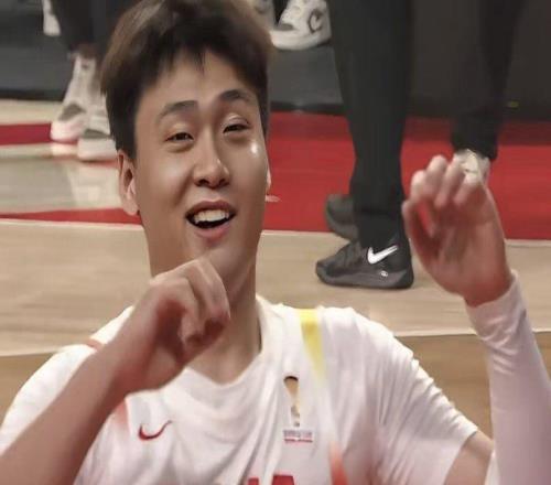 無法無天！裁判全場28次錯漏判偏向日本最后1分鐘更是臉都不要了