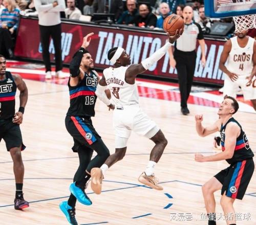 加時惜敗！施羅德15中4犯大錯，坎寧安25分6犯，杜倫33+3全隊第一