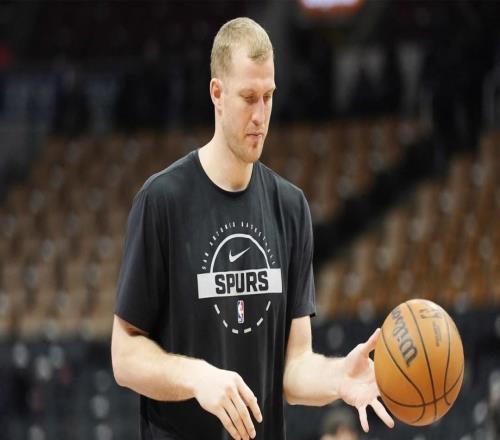 簽約已達成，馬刺簽下梅森普拉姆利，合同至賽季結束