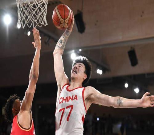 男籃世預(yù)賽12人大名單不變！張鎮(zhèn)麟有望爆發(fā)，郭士強(qiáng)或重用余嘉豪