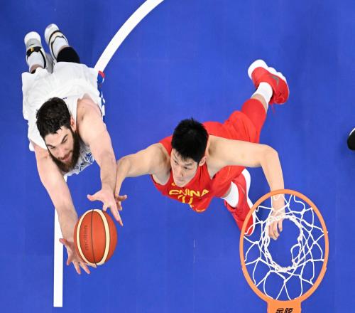 追光中國男籃，請繼續放手一搏！