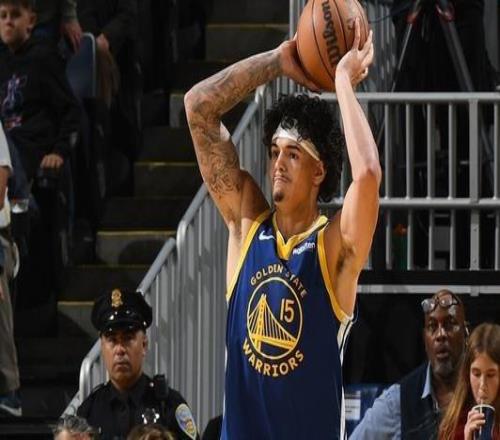 桑托斯談續約：我愛勇士！我想為巴西熱愛籃球的孩子們樹立榜樣