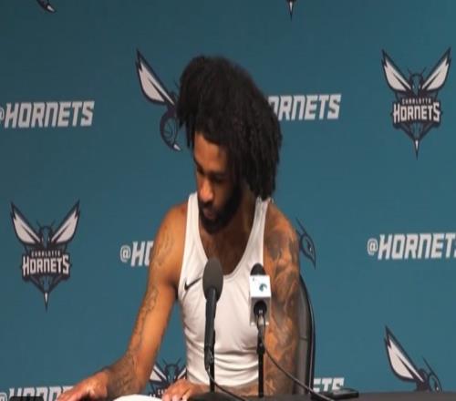 科比懷特：26歲的我竟然成了隊里第三老的隊員大家的活力讓我倍感振奮_NBA直播